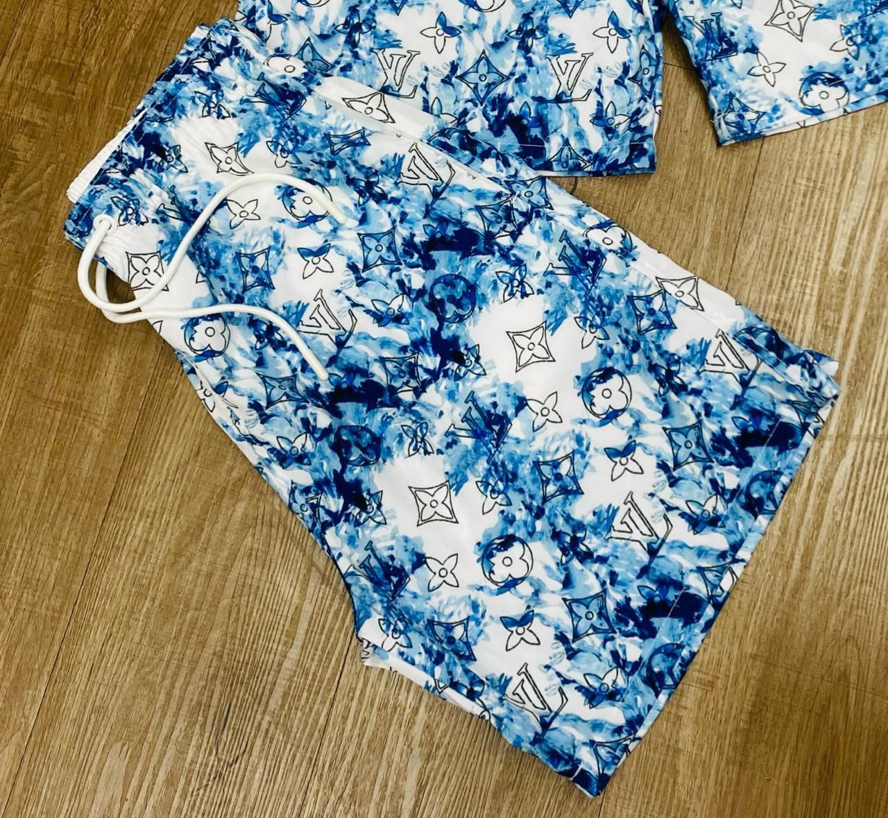 bermuda louis vuitton branca/preta tamanho M